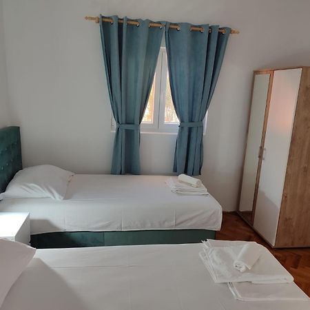 Iva Apartments Podaca Eksteriør bilde