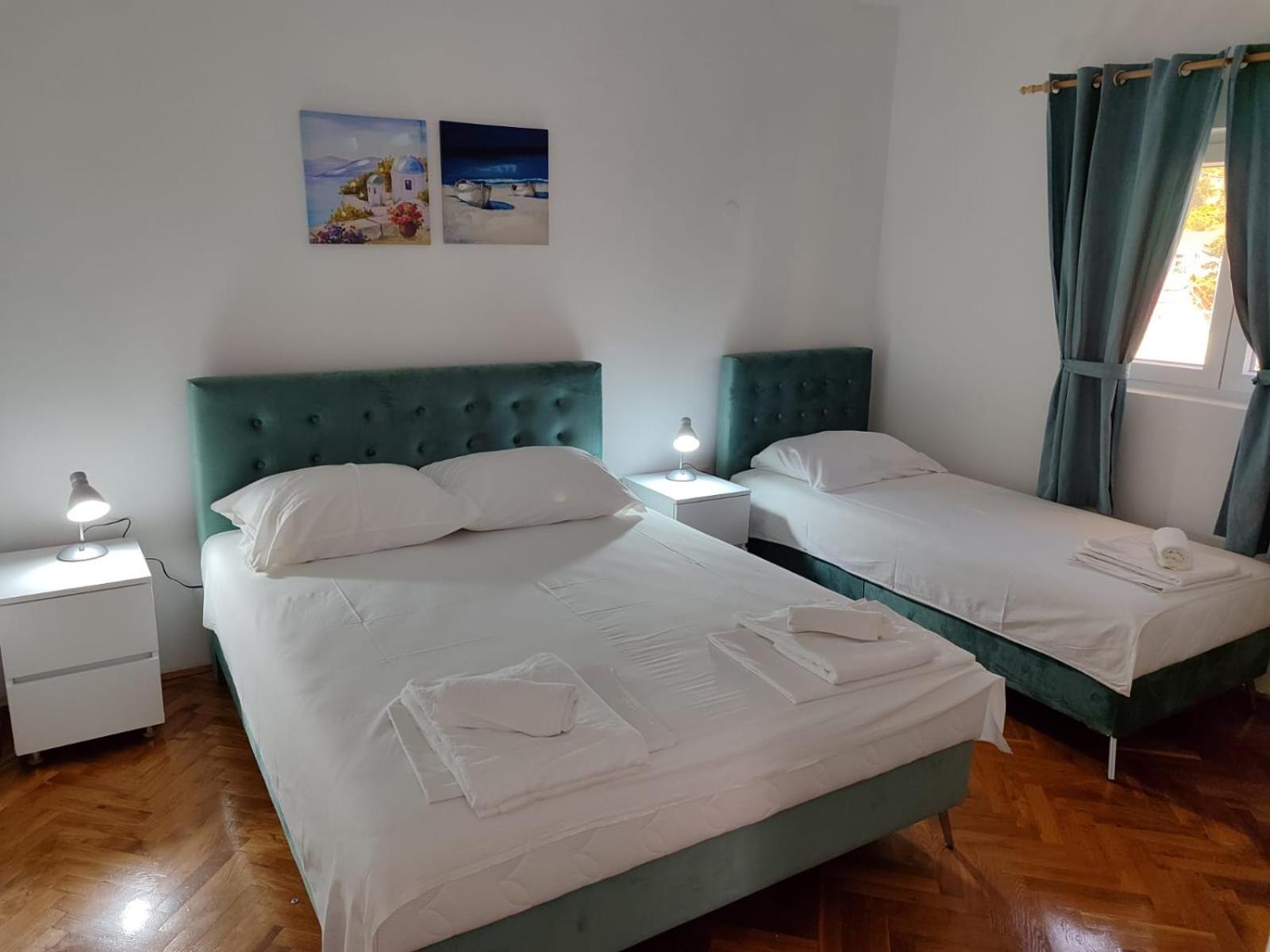 Iva Apartments Podaca Eksteriør bilde