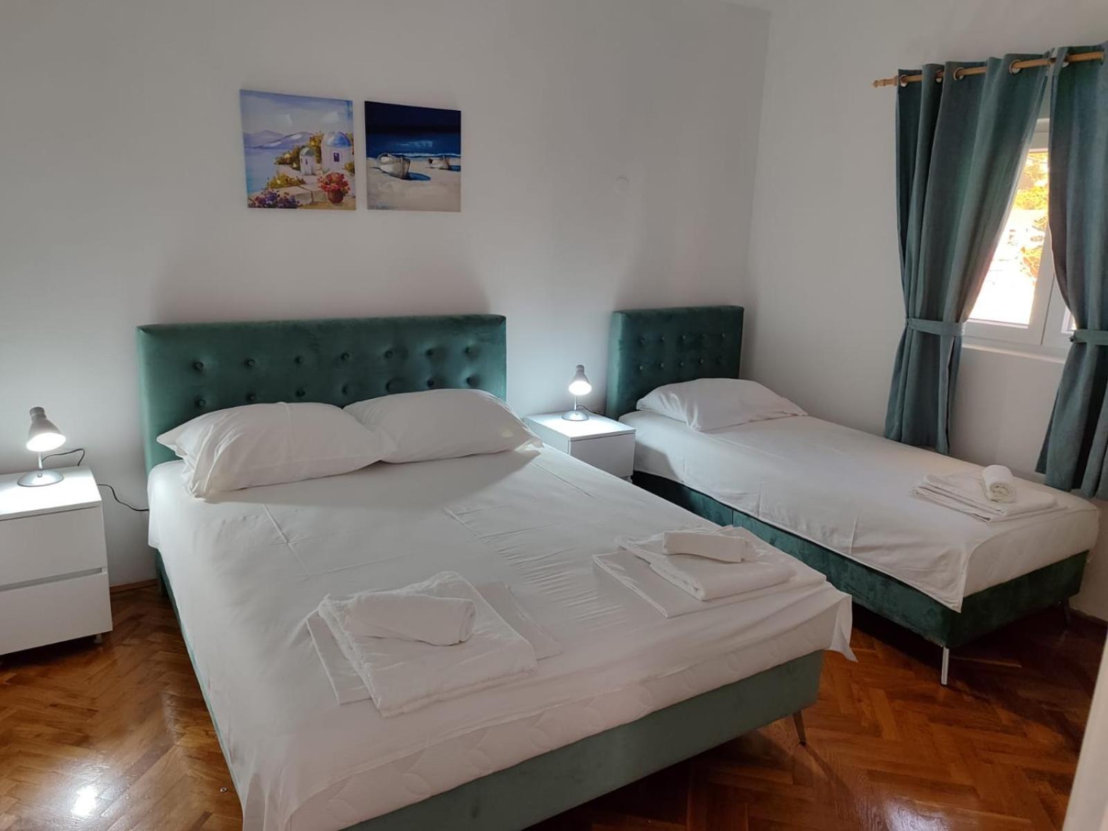 Iva Apartments Podaca Eksteriør bilde