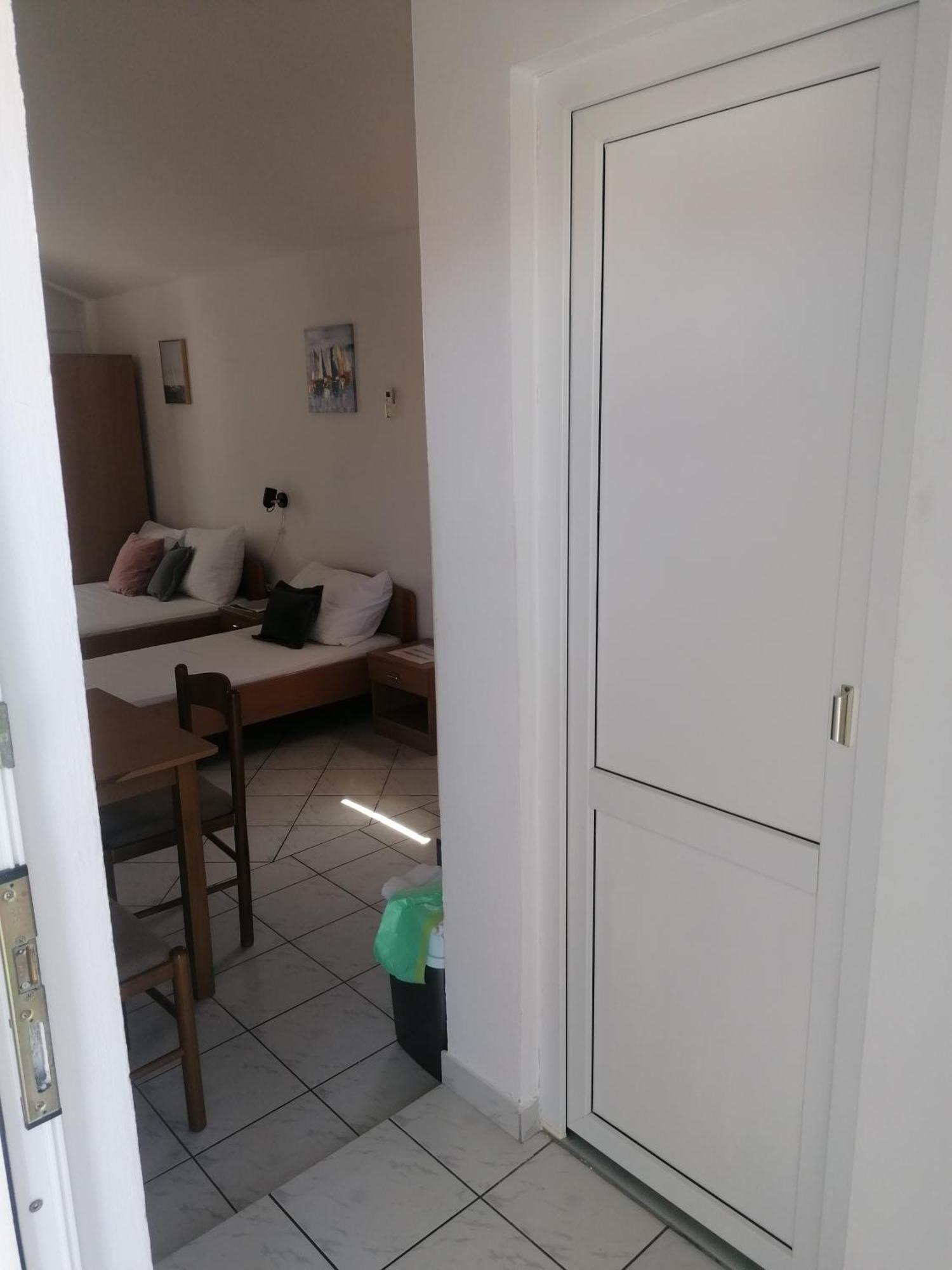 Iva Apartments Podaca Eksteriør bilde