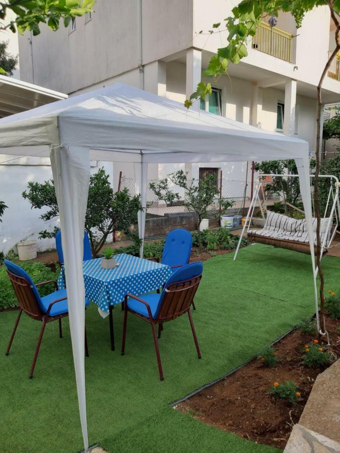 Iva Apartments Podaca Eksteriør bilde